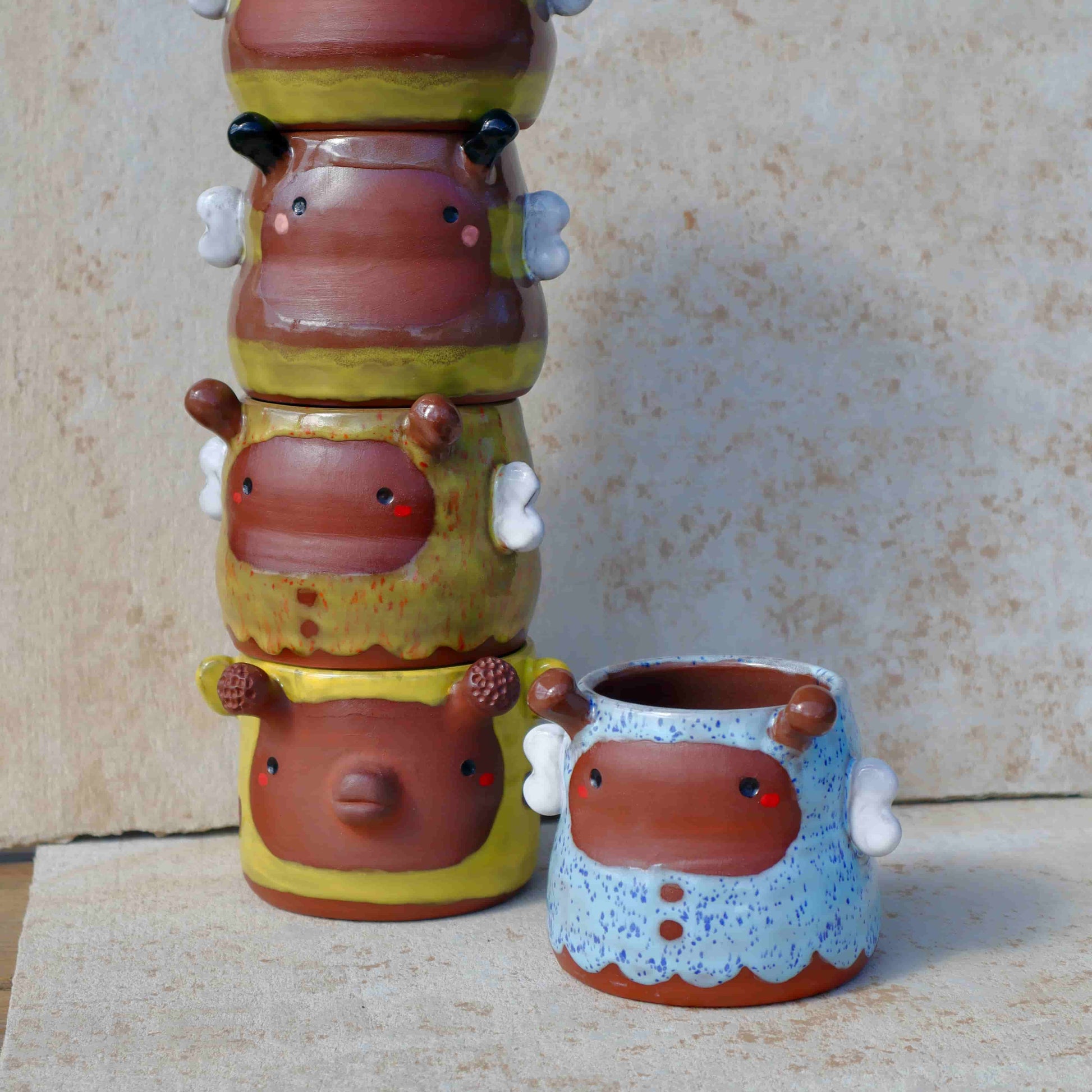 https://jingjingceramics.com/cdn/shop/products/yellow-giraffe-mug.jpg?v=1685929686&width=1946